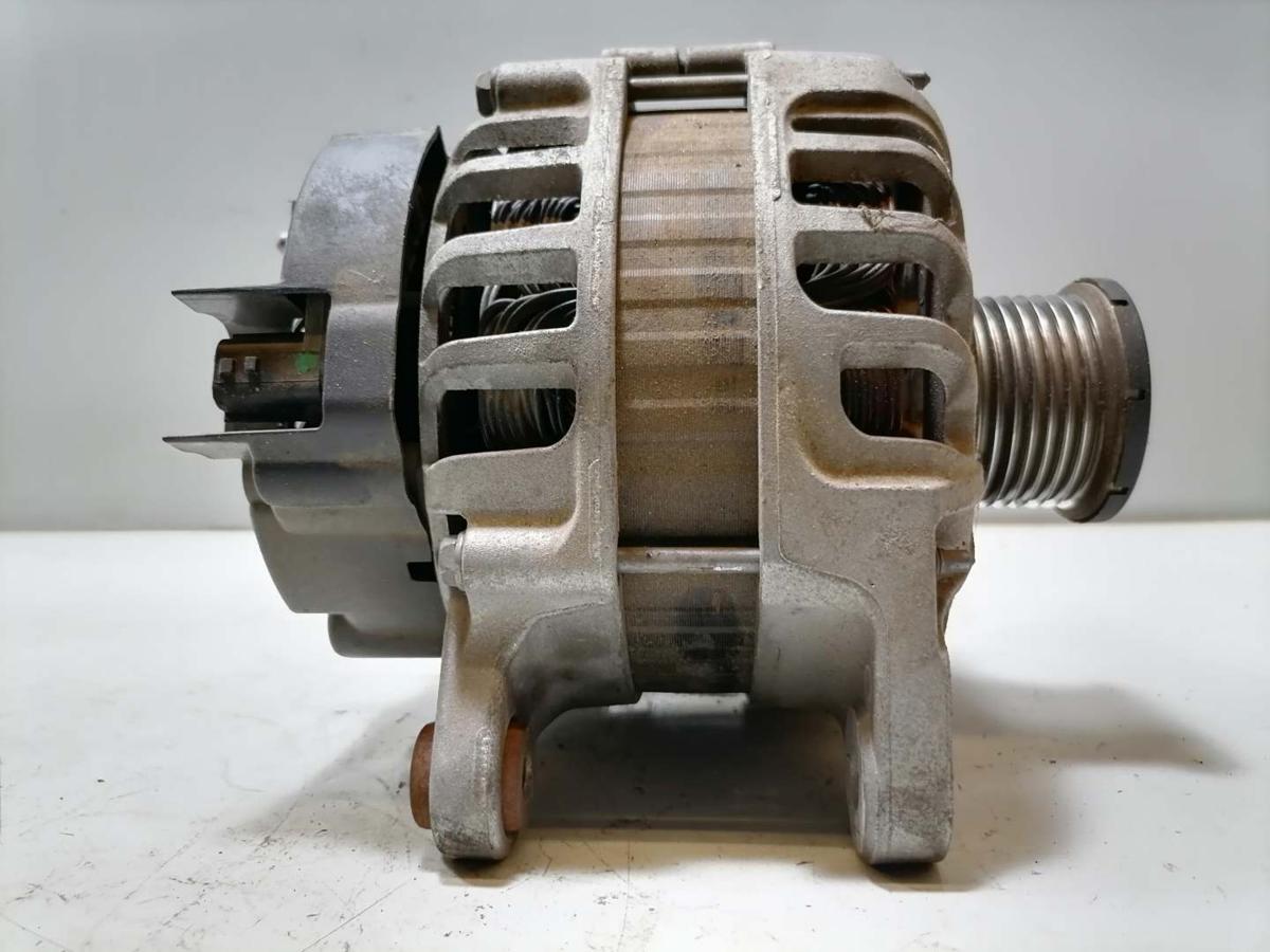 Dacia Dokker original Lichtmaschine Generator 1,2TCe 85KW Bj.2015 Dacia Dokker original Lichtmaschine Generator 1,2TCe 85KW Bj.2015